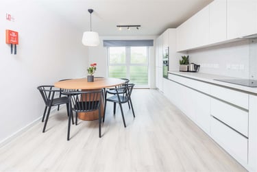 1 bed flat, Crown Station Place, Georgian Quarter, Liverpool, L73LA - Image 9
